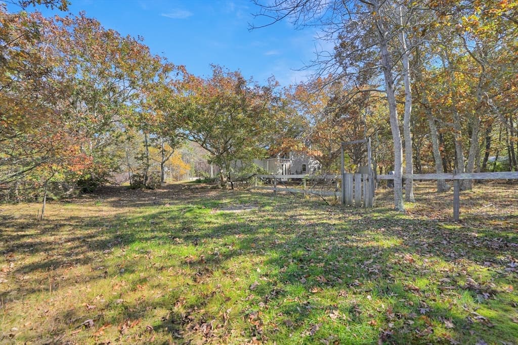 Single Family Residence at 25 Vineyard Meadow Farms Rd., West Tisbury MA 02575, photo 23 of 29