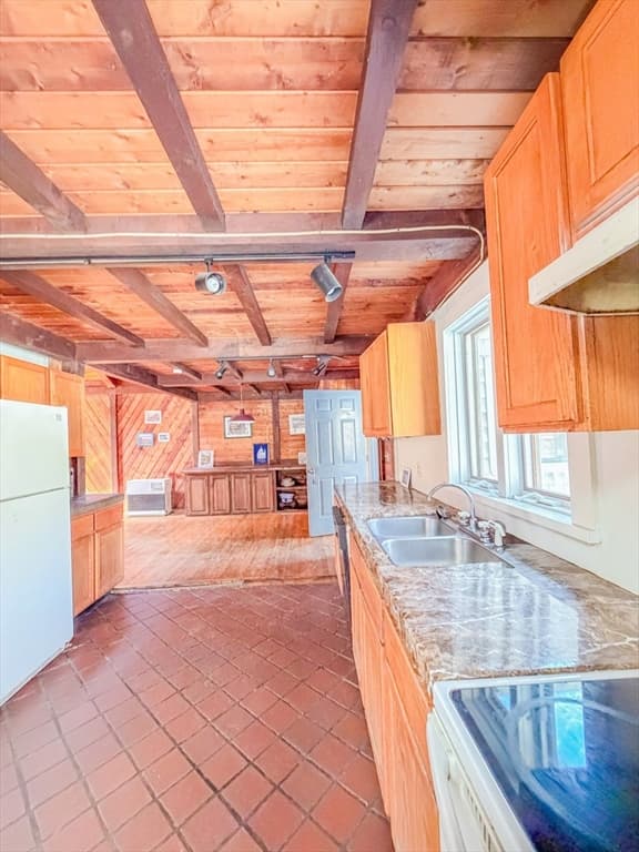 Single Family Residence at 25 Vineyard Meadow Farms Rd., West Tisbury MA 02575, photo 9 of 29