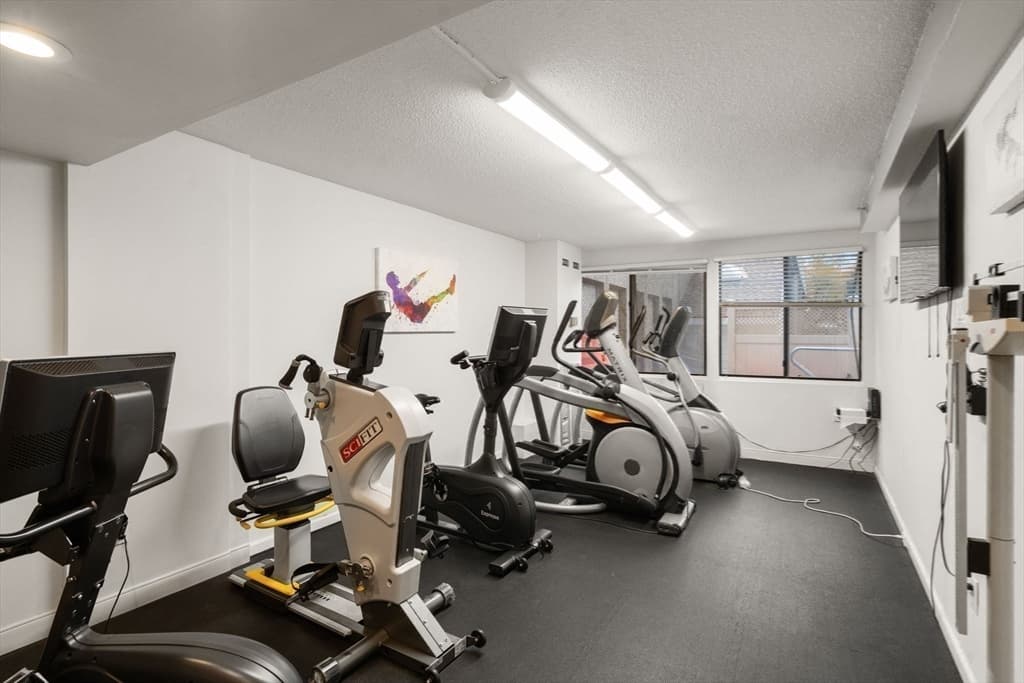 Condominium at 250 Hammond Pond Parkway # 1604N, Newton MA 02467, Newton, photo 23 of 27
