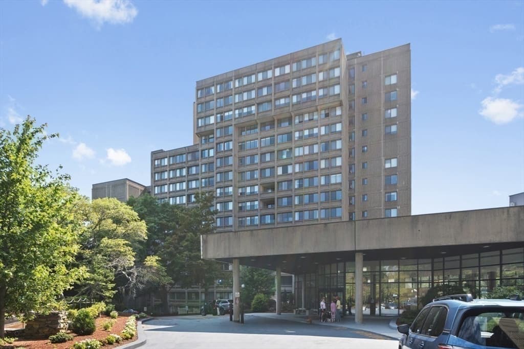 Condominium at 250 Hammond Pond Parkway # 1604N, Newton MA 02467, Newton, photo 27 of 27