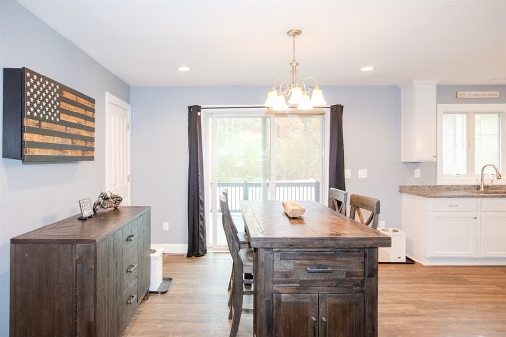 Single Family Residence at 33 Rhinecliffe Road, Swansea MA 02777, photo 7 of 37