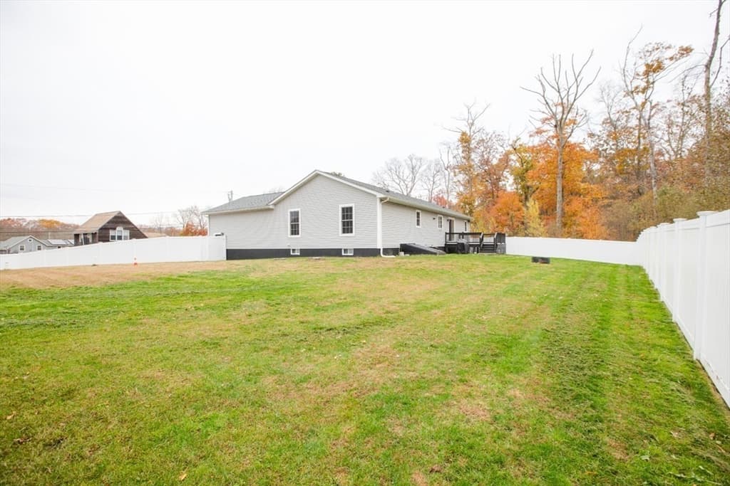 Single Family Residence at 33 Rhinecliffe Road, Swansea MA 02777, photo 34 of 37
