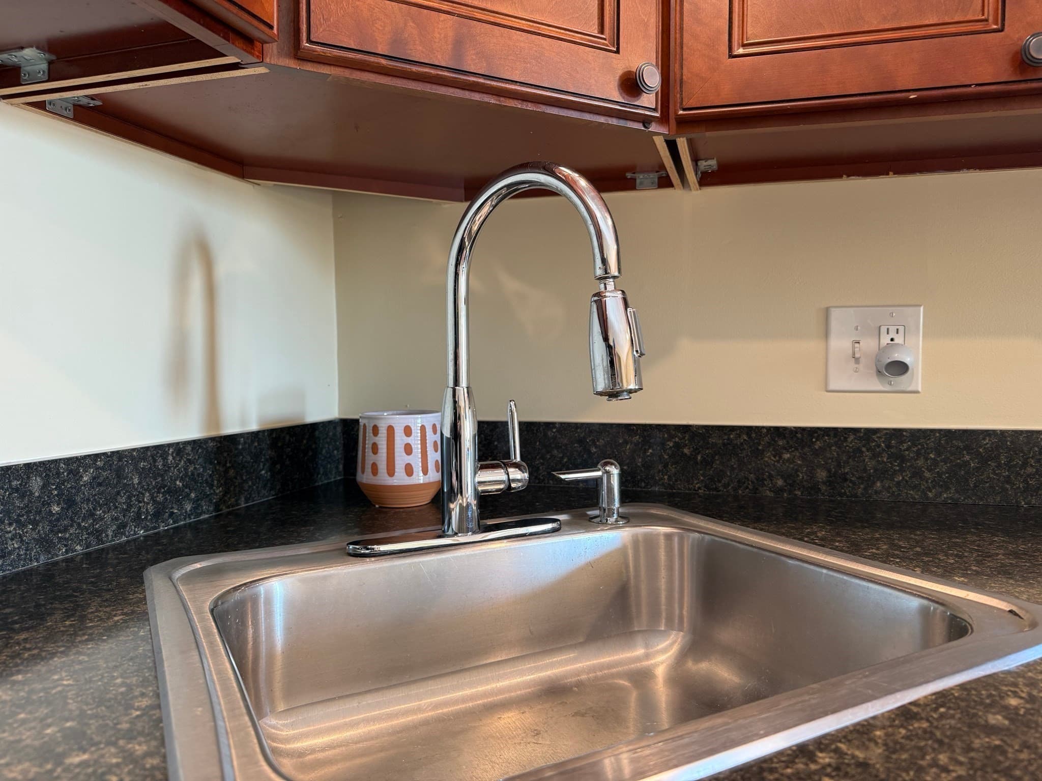 Condominium at 28 Claremont Ter # 6, Swampscott MA 01907, Swampscott, photo 5 of 27