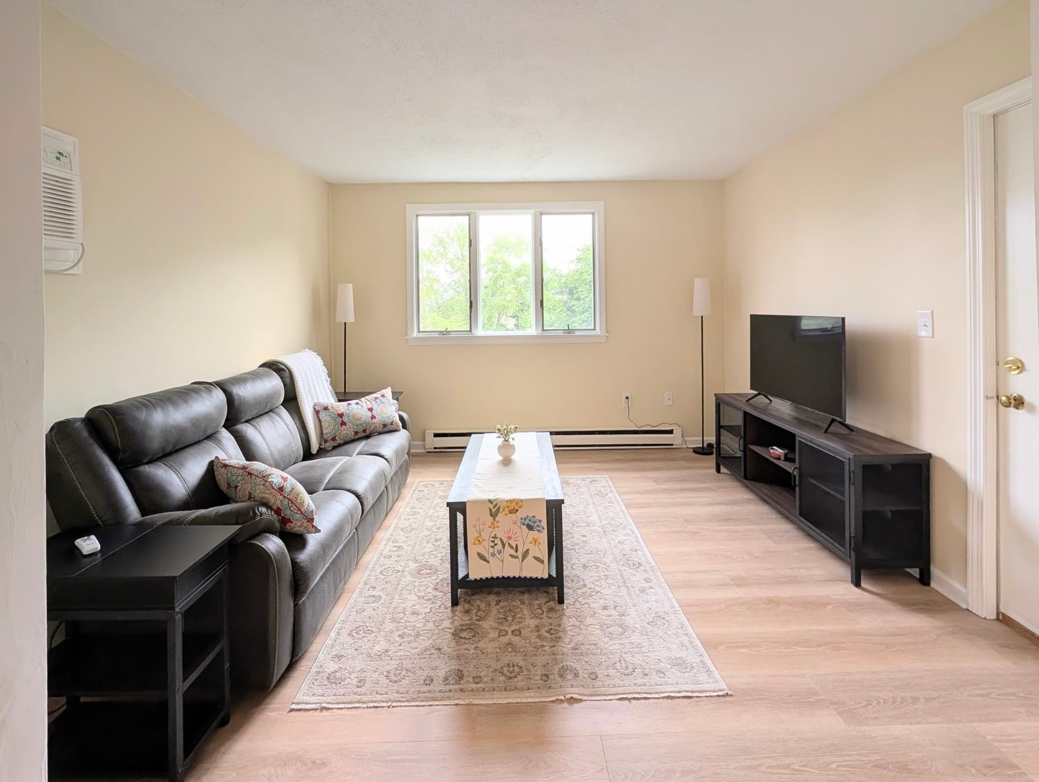 Condominium at 28 Claremont Ter # 6, Swampscott MA 01907, Swampscott, photo 8 of 27