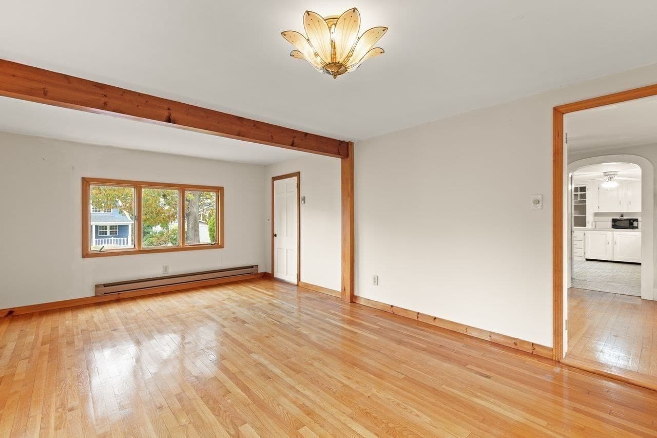Single Family Residence at 10 Oak St, Wareham MA 02571, photo 13 of 41
