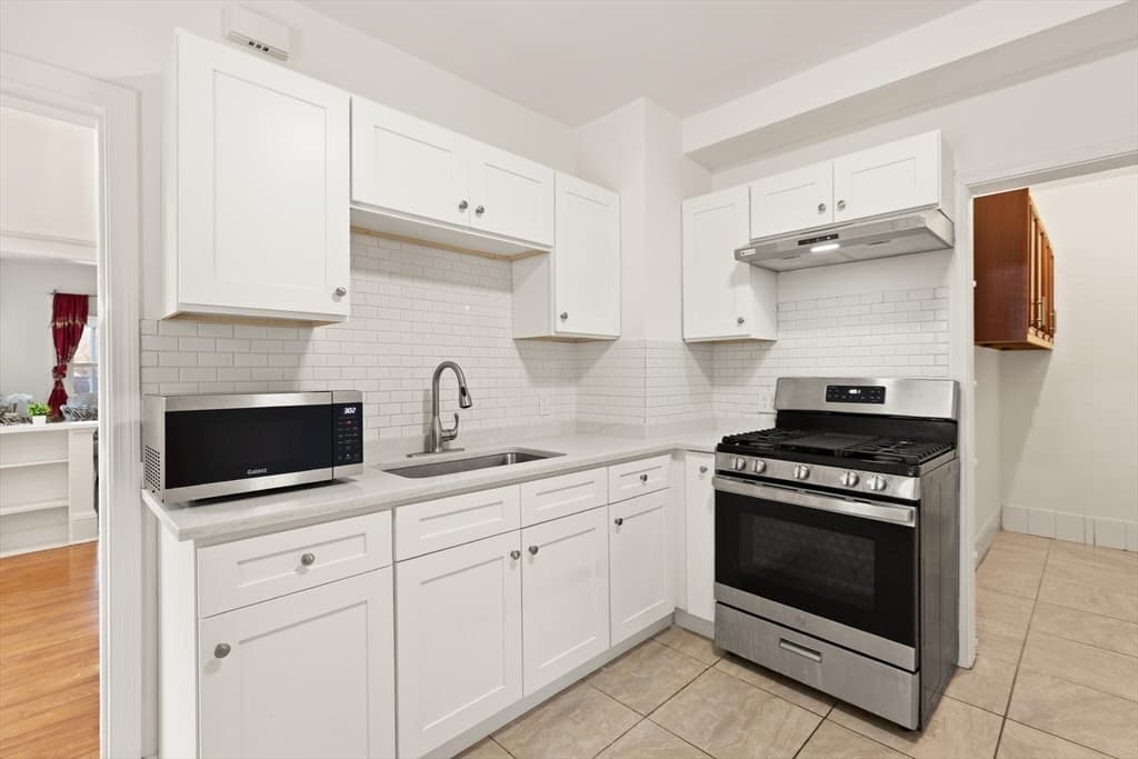10 Minthorne St, Worcester MA 01603 photo 16