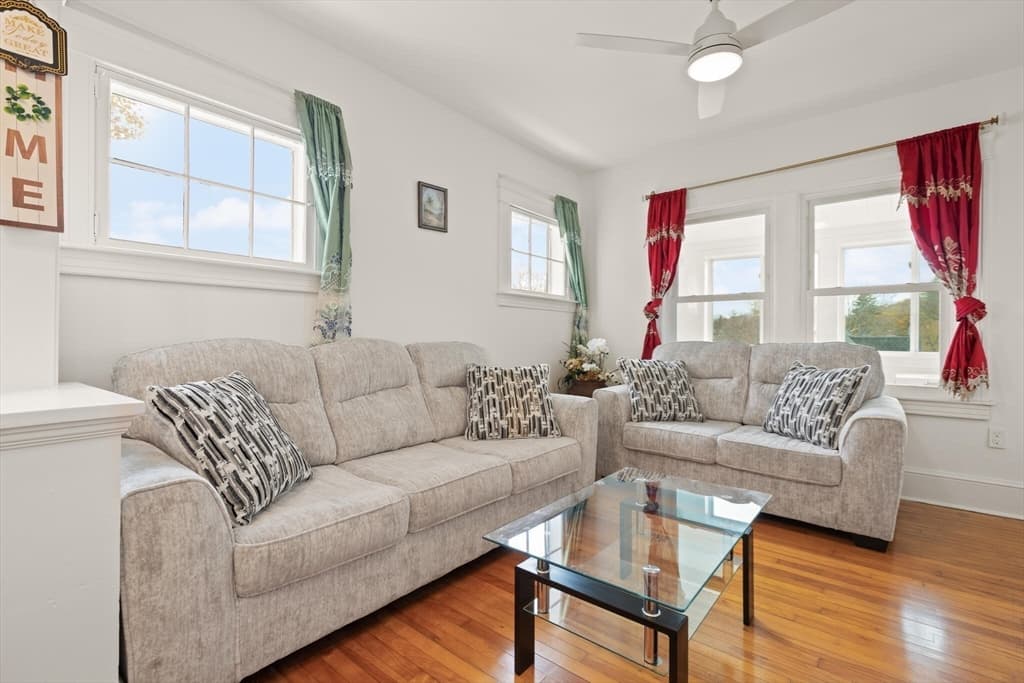 10 Minthorne St, Worcester MA 01603 photo 9