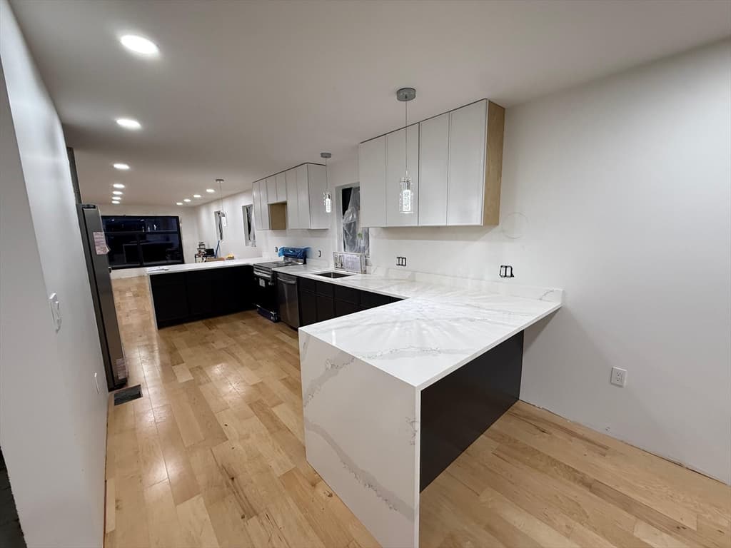 Condominium at 47 Laurel St # 47, Worcester MA 01605, photo 20 of 24