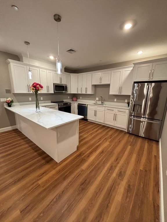 Condominium at 13 Nahant Street # 4B, Lynn MA 01902, photo 3 of 39