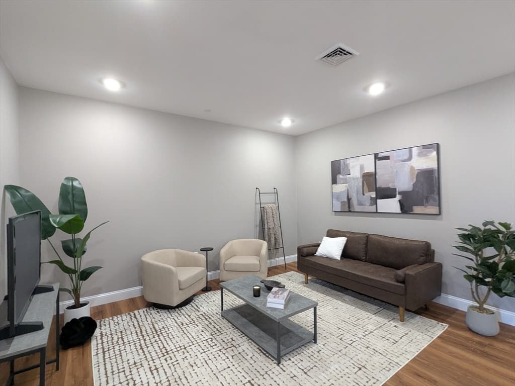 Condominium at 13 Nahant Street # 4B, Lynn MA 01902, photo 20 of 39