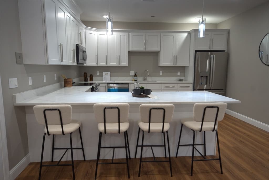 Condominium at 13 Nahant Street # 4B, Lynn MA 01902, photo 9 of 39