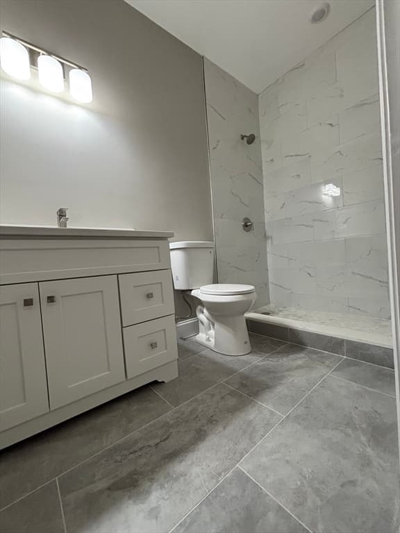 Condominium at 13 Nahant Street # 4B, Lynn MA 01902, photo 30 of 39