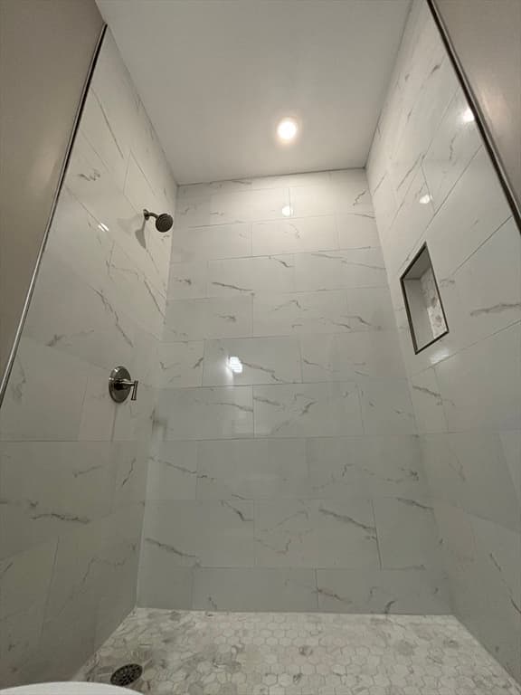 Condominium at 13 Nahant Street # 4B, Lynn MA 01902, photo 31 of 39