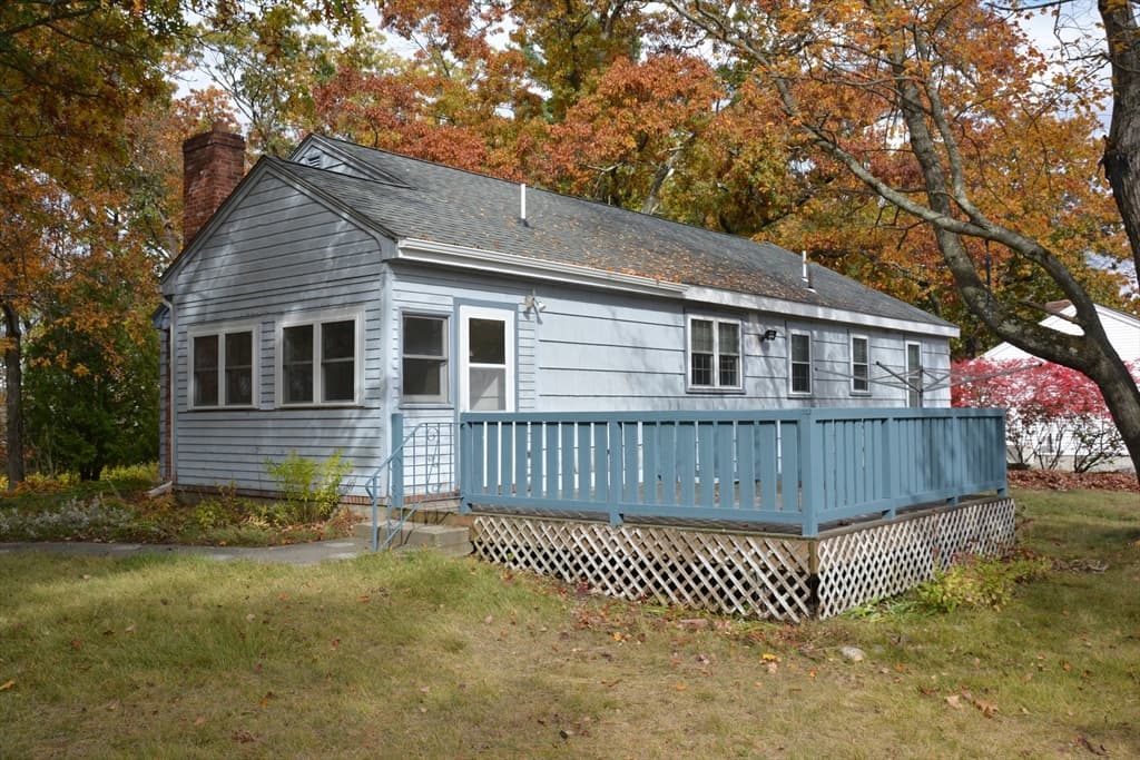 Single Family Residence at 7 Howard St, Milford MA 01757, photo 3 of 22
