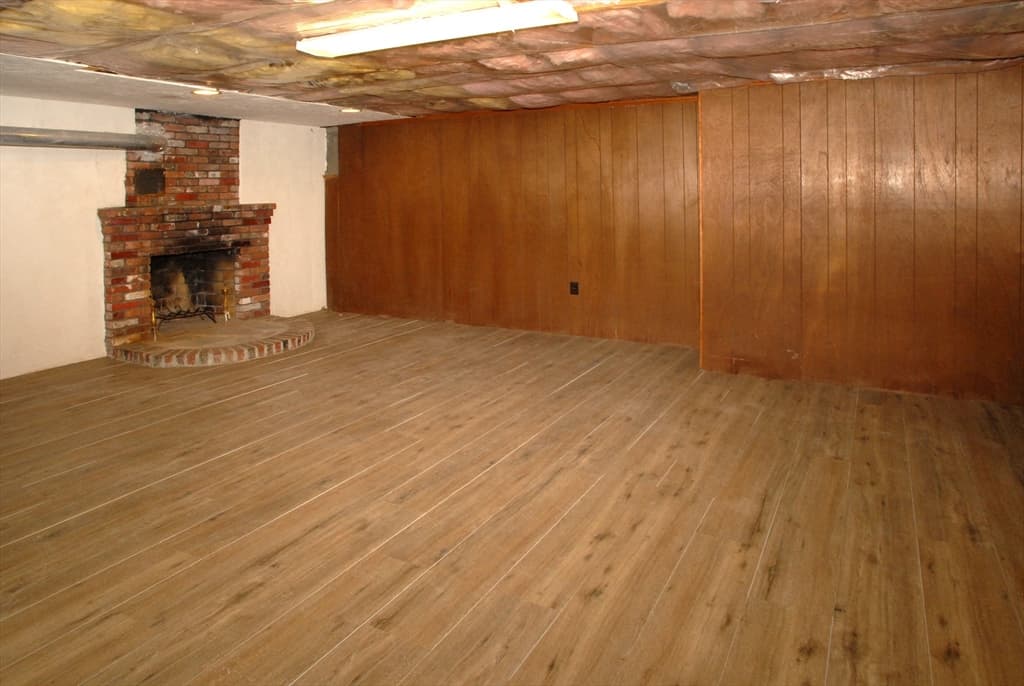 Single Family Residence at 7 Howard St, Milford MA 01757, photo 20 of 22