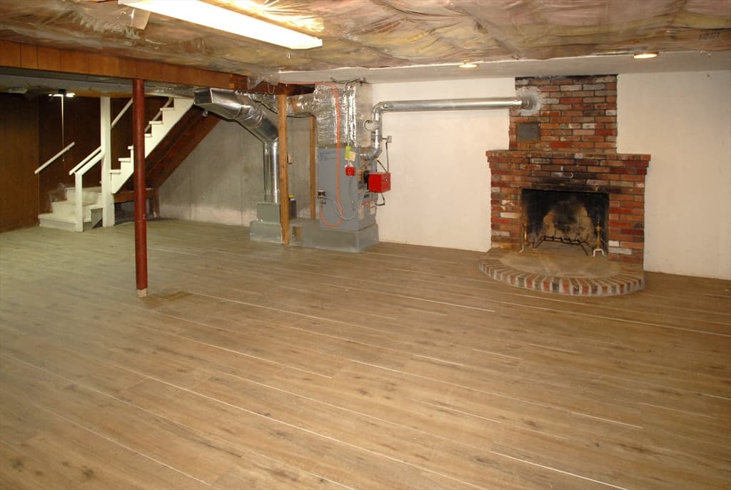Single Family Residence at 7 Howard St, Milford MA 01757, photo 21 of 22