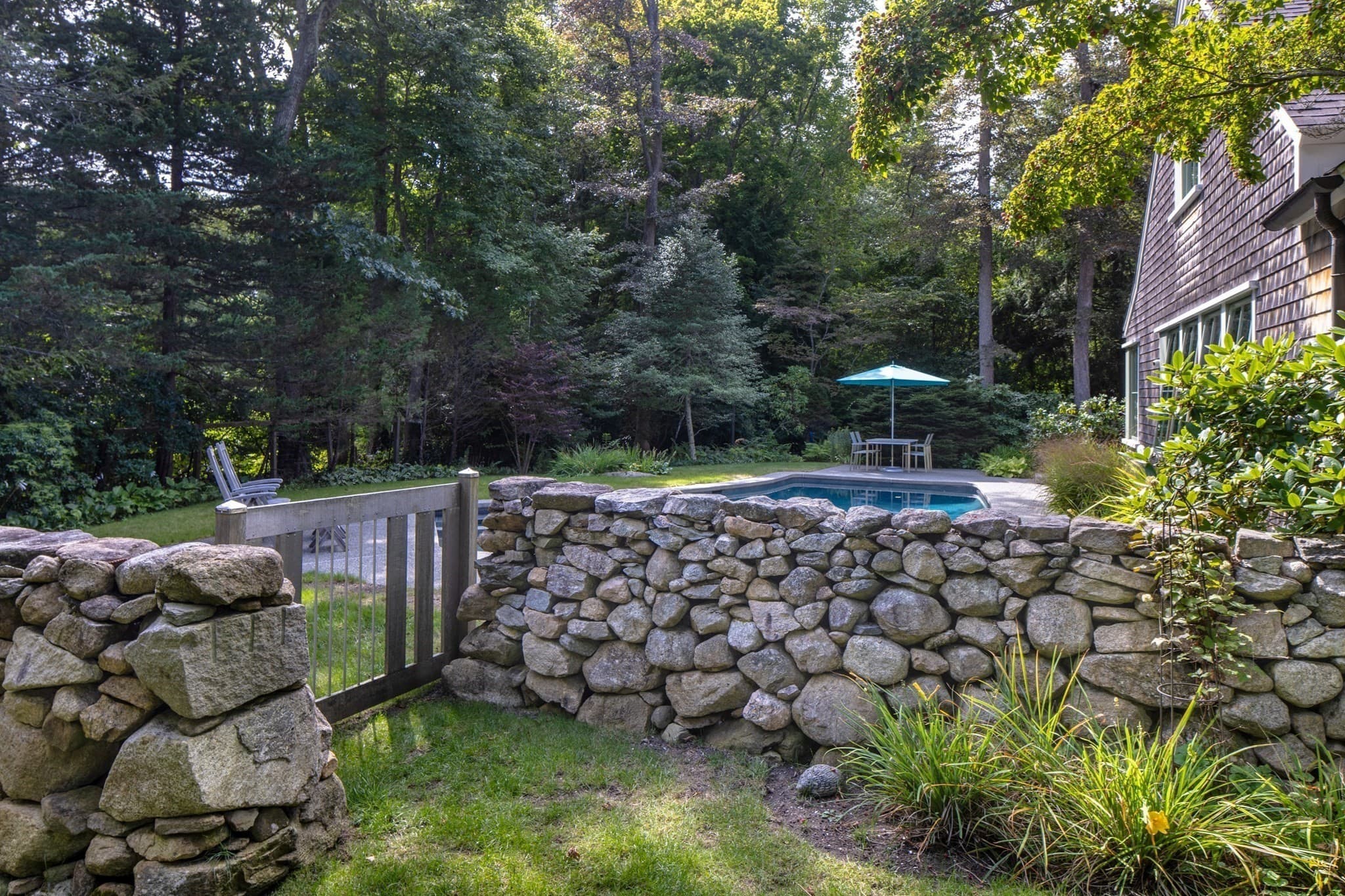 Single Family Residence at 16 Vine St, Marion MA 02738, Marion, photo 10 of 42