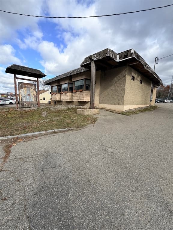 1272 Washington St, Stoughton MA 02072