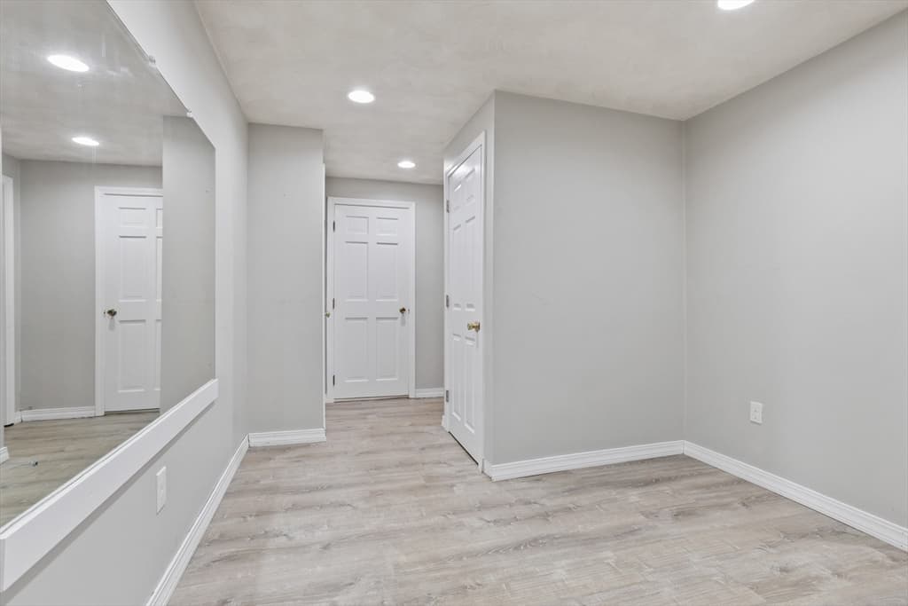 Condominium at 16 Middlesex Street # 4, Chelmsford MA 01863, Chelmsford, photo 13 of 27