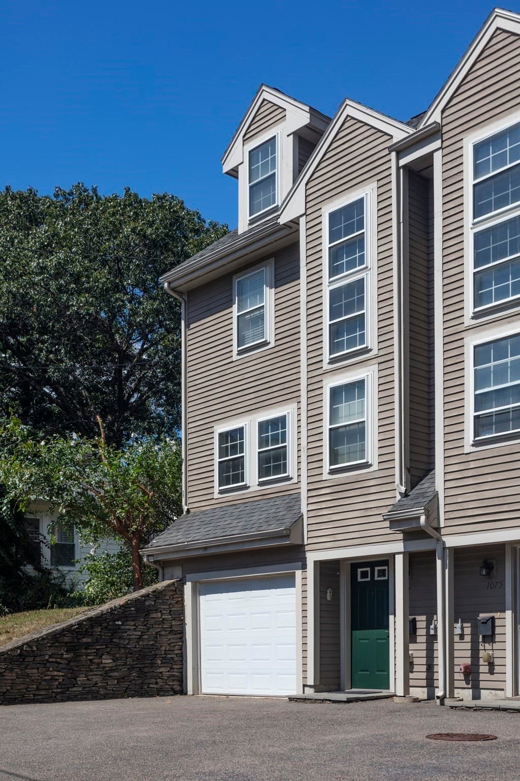 Condominium at 1077 Boylston St # 1, Newton MA 02461, Newton, photo 2 of 30