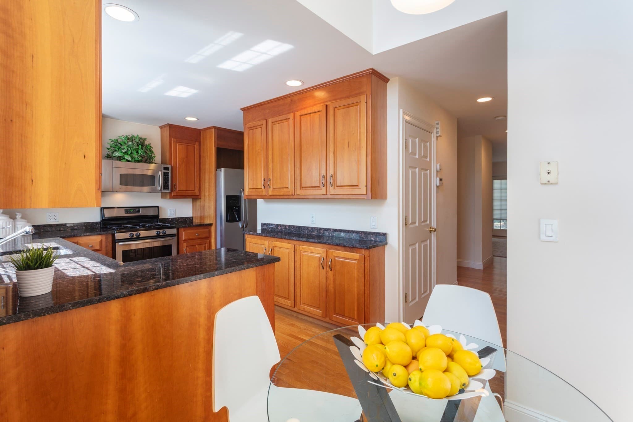 Condominium at 1077 Boylston St # 1, Newton MA 02461, Newton, photo 7 of 30