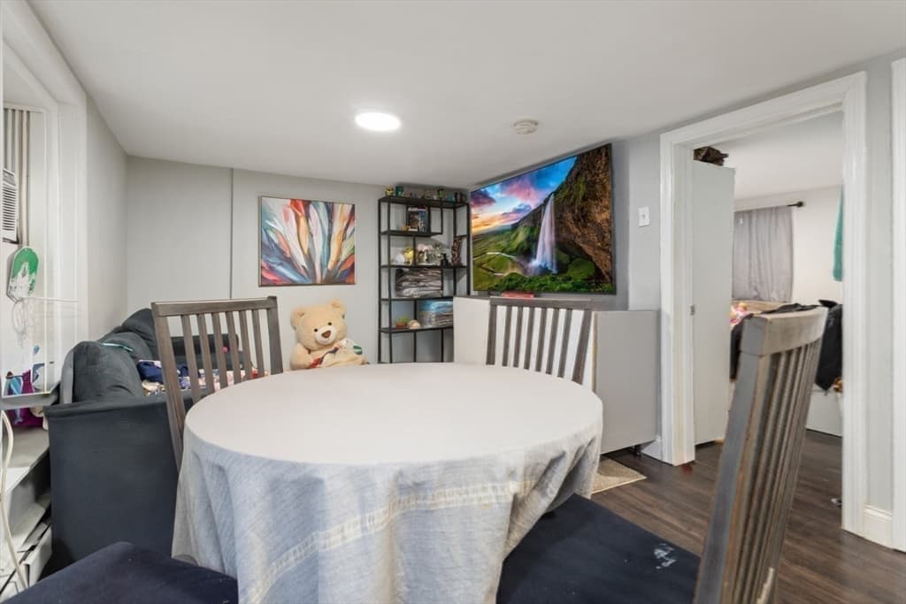 Multi Family at 14 Bay Rd, Revere MA 02151, photo 26 of 38