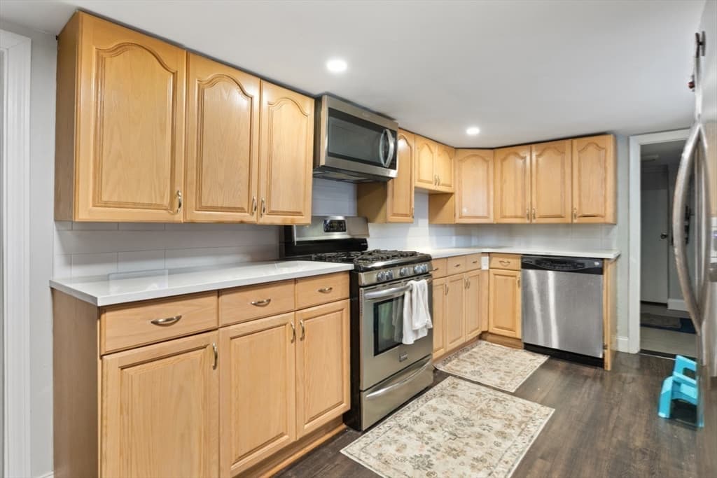Multi Family at 14 Bay Rd, Revere MA 02151, photo 21 of 38