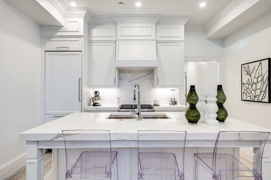 Single Family Residence at 1 Fairfield Street, Boston MA 02116, photo 14 of 28