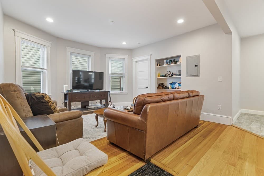 3 Family - 3 Units Up/Down at 24 Buttonwood Street, Boston MA 02125, Boston, photo 27 of 42