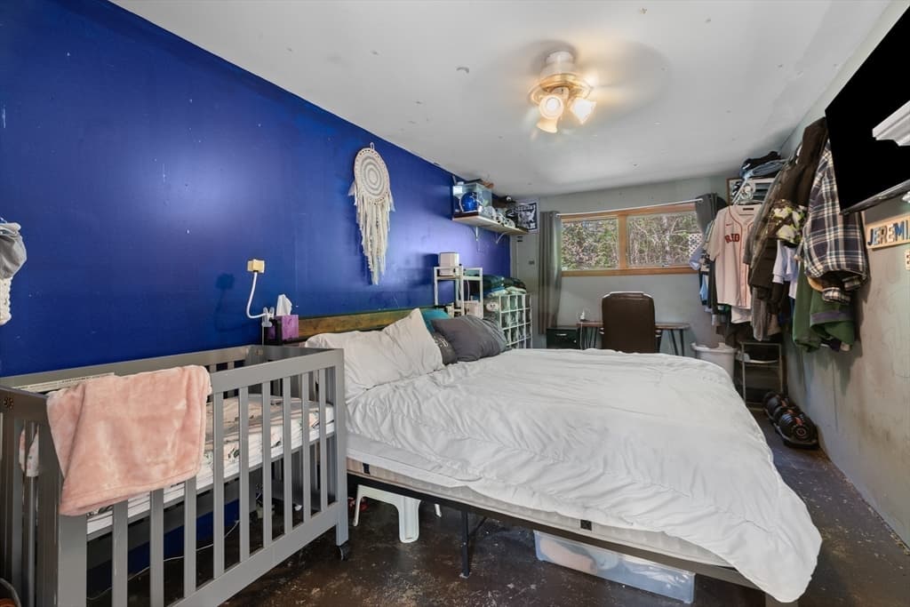 3 Family at 368 Essex Ave, Gloucester MA 01930, Gloucester, photo 9 of 31