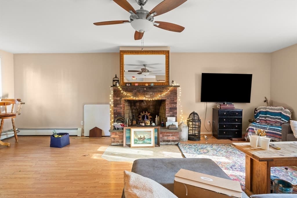 3 Family at 368 Essex Ave, Gloucester MA 01930, Gloucester, photo 19 of 31