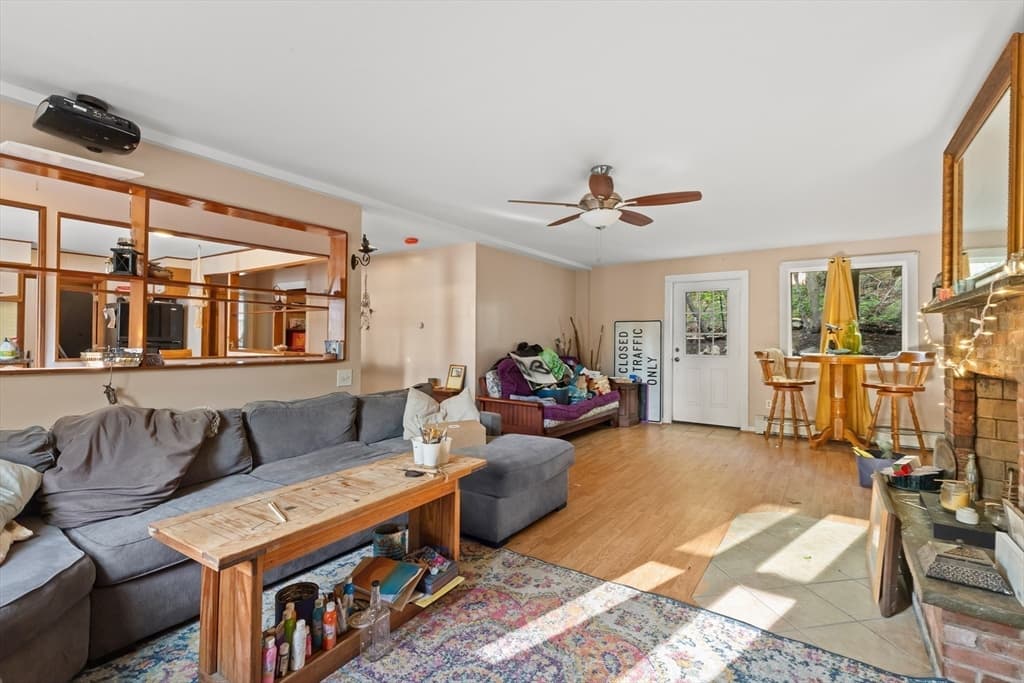 3 Family at 368 Essex Ave, Gloucester MA 01930, Gloucester, photo 21 of 31