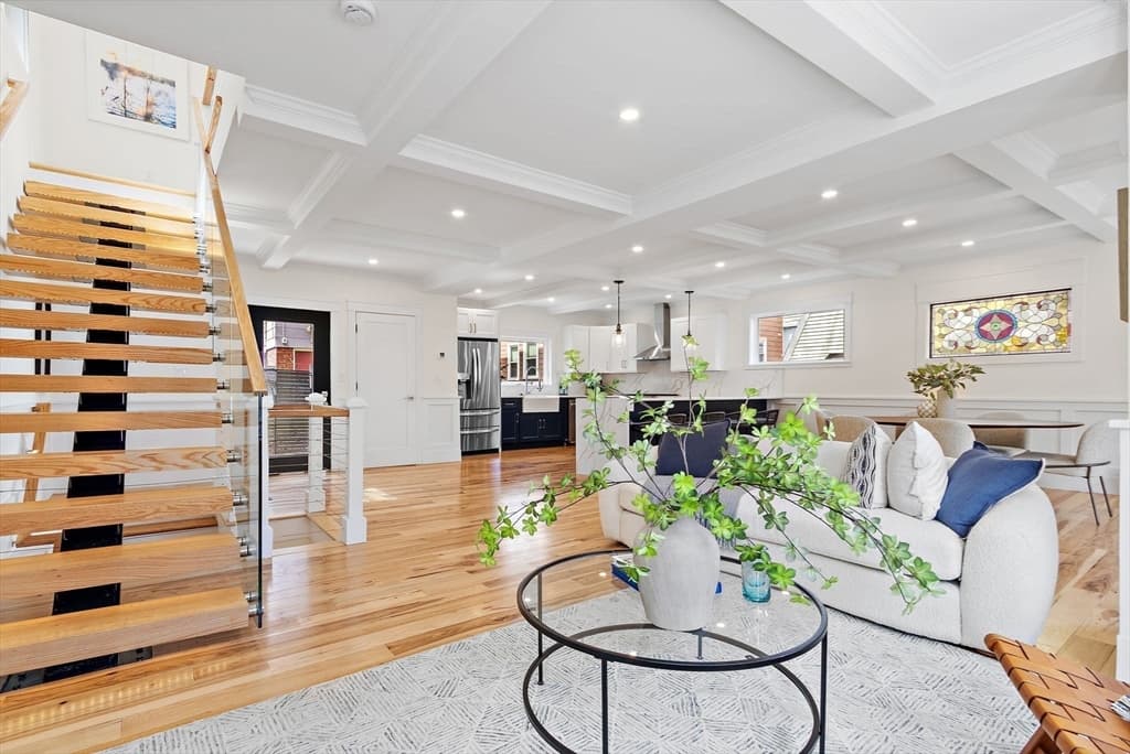 15 Spring Hill Ter, Somerville MA 02143