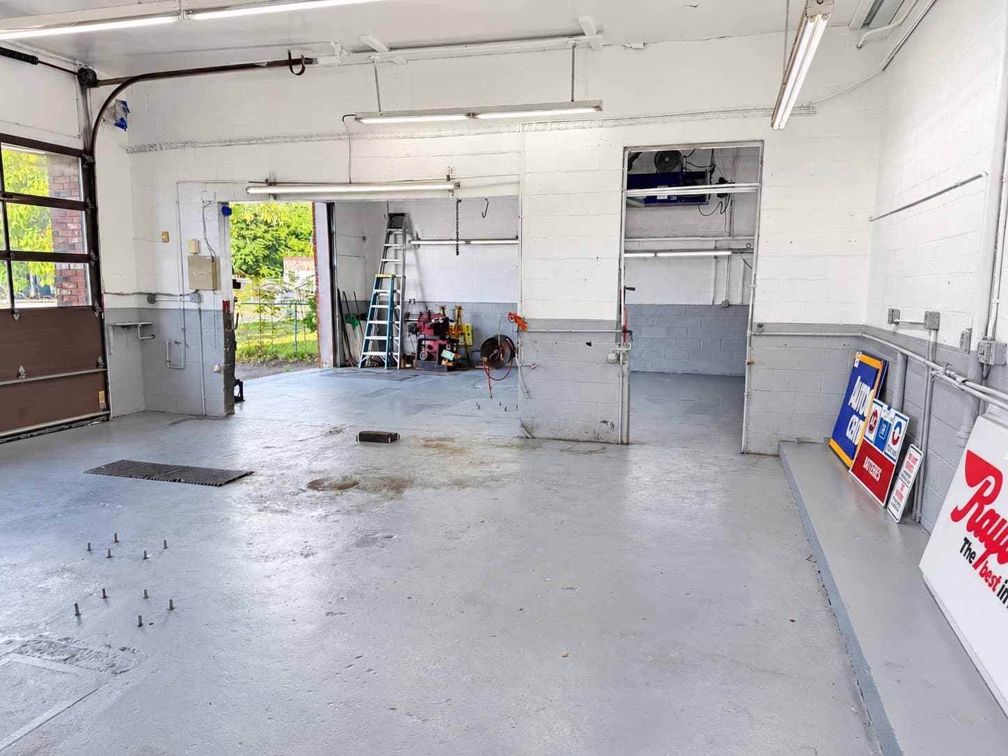Commercial Sale at 288 Allen St, Springfield MA 01108, Springfield, photo 14 of 17