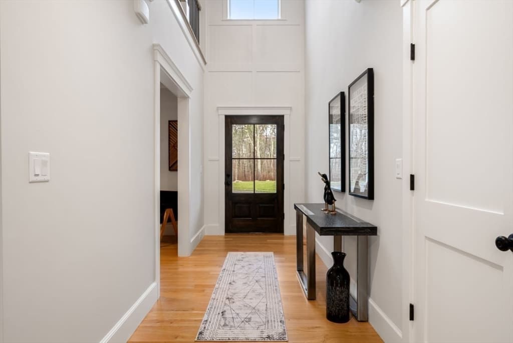 Single Family Residence at 3 Whisper Way, Hopkinton MA 01748, Hopkinton, photo 8 of 28