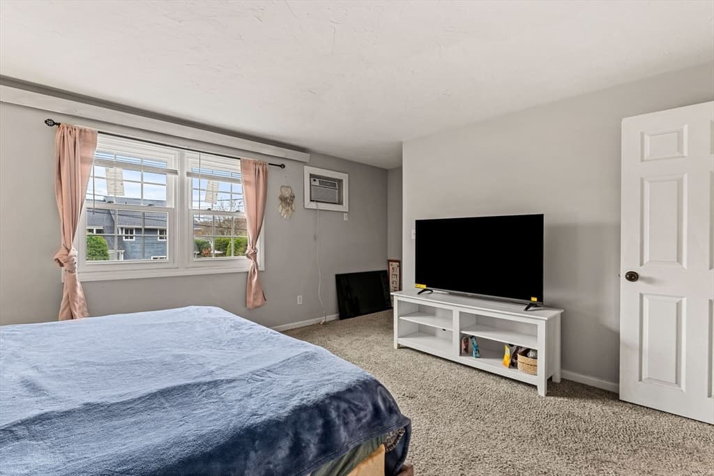 Condominium at 23 Magnolia St # 2, Attleboro MA 02703, Attleboro, photo 23 of 32