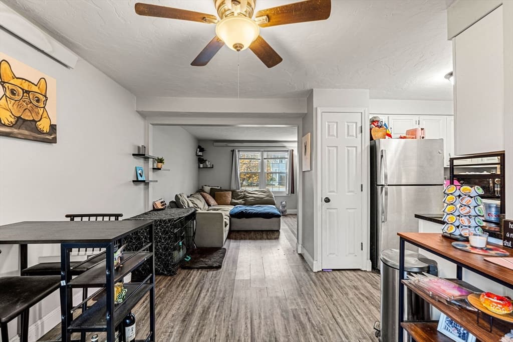 Condominium at 23 Magnolia St # 2, Attleboro MA 02703, Attleboro, photo 14 of 32