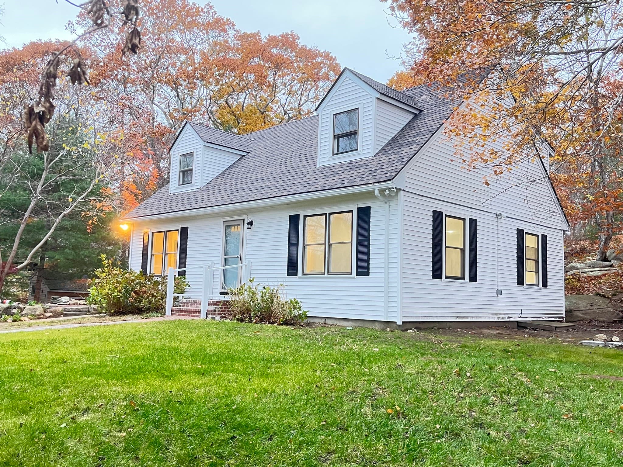 33 Highview Rd, Rockport MA 01966