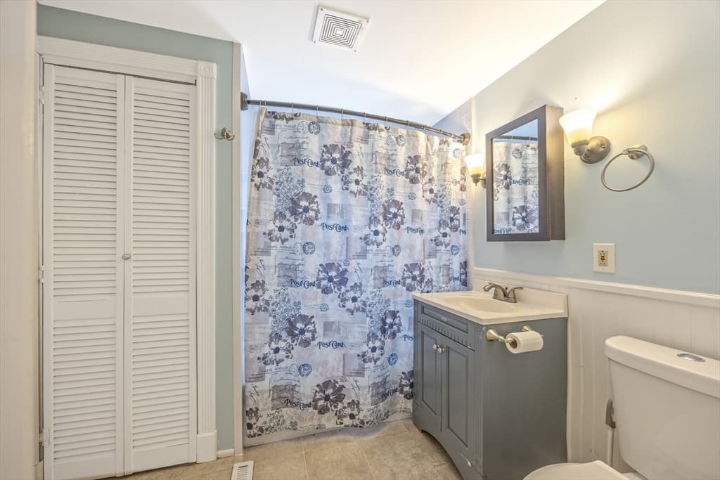Single Family Residence at 763 Stony Hill Rd, Wilbraham MA 01095, photo 12 of 30