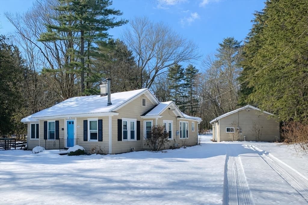 Single Family Residence at 763 Stony Hill Rd, Wilbraham MA 01095, photo 3 of 30