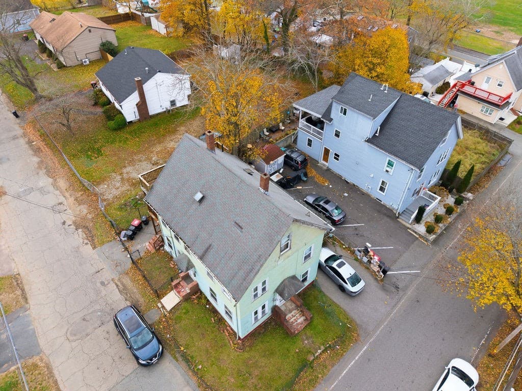 13 Standish St, Brockton MA 02302 photo 3