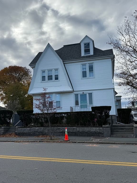 745 County St, New Bedford MA 02740