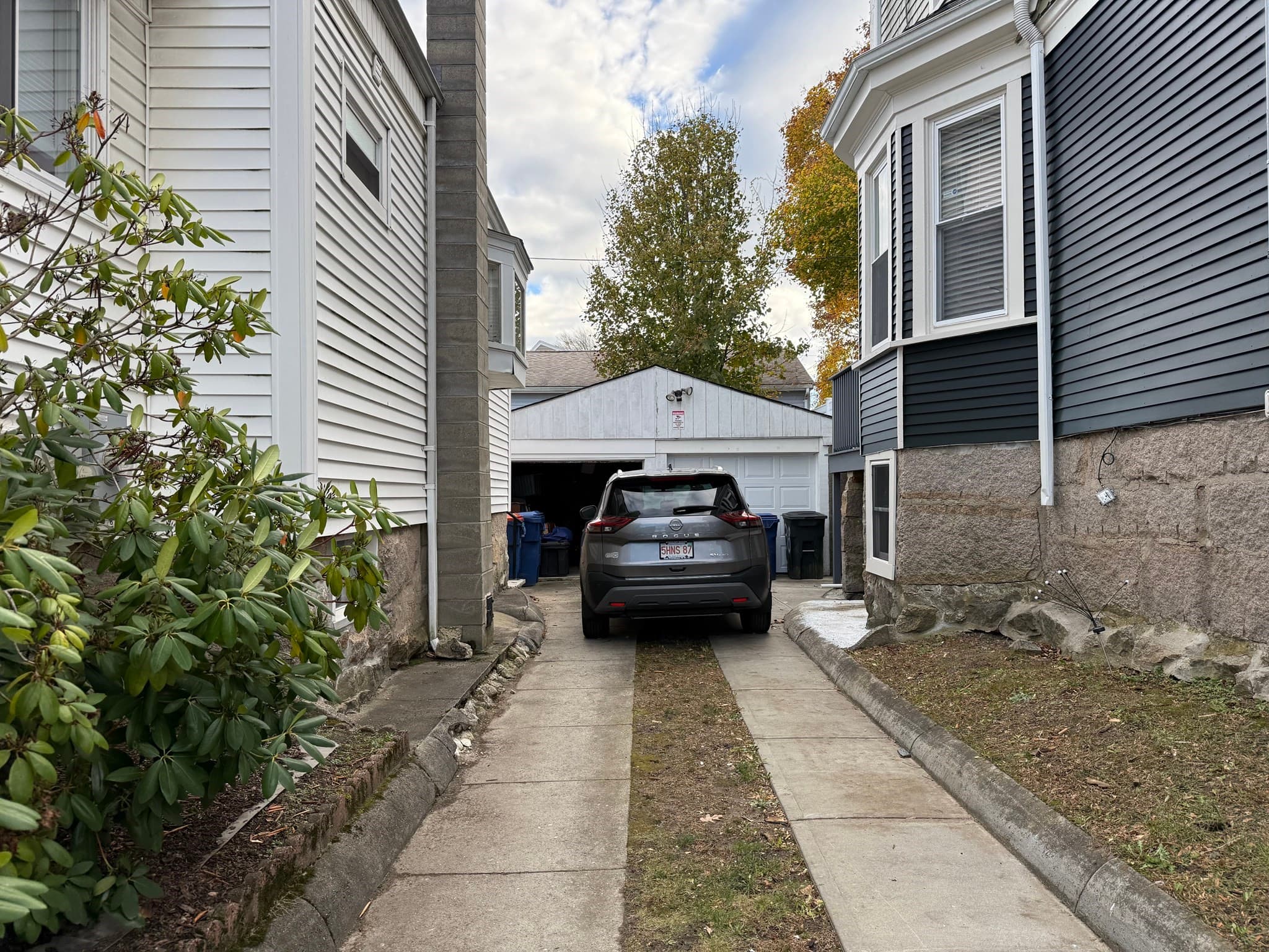 Multi Family at 745 County St, New Bedford MA 02740, photo 5 of 15