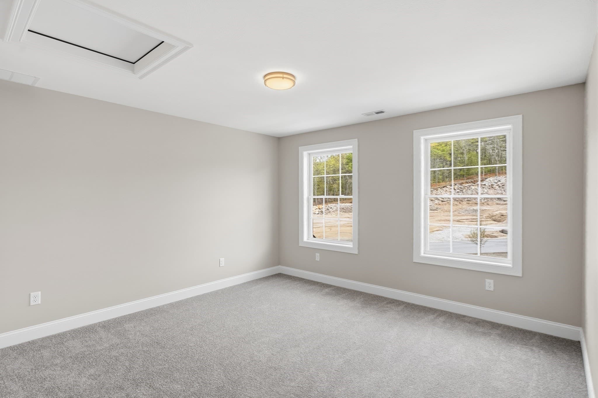 Single Family Residence at 52 Daniel Rd, Derry NH 03038, Derry, photo 34 of 37