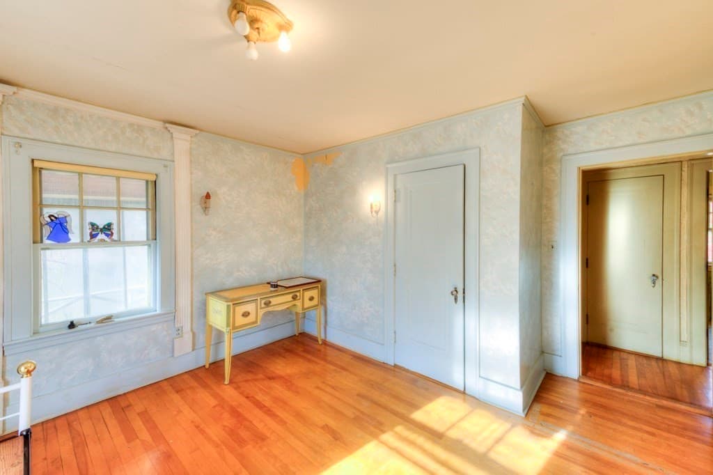 Single Family Residence at 24 Hadwen Road, Worcester MA 01602, photo 38 of 42