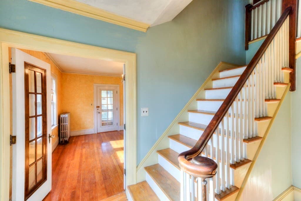 Single Family Residence at 24 Hadwen Road, Worcester MA 01602, photo 10 of 42