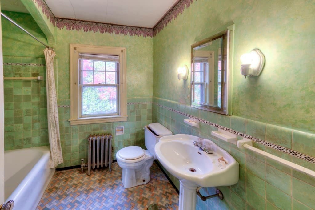 Single Family Residence at 24 Hadwen Road, Worcester MA 01602, photo 41 of 42