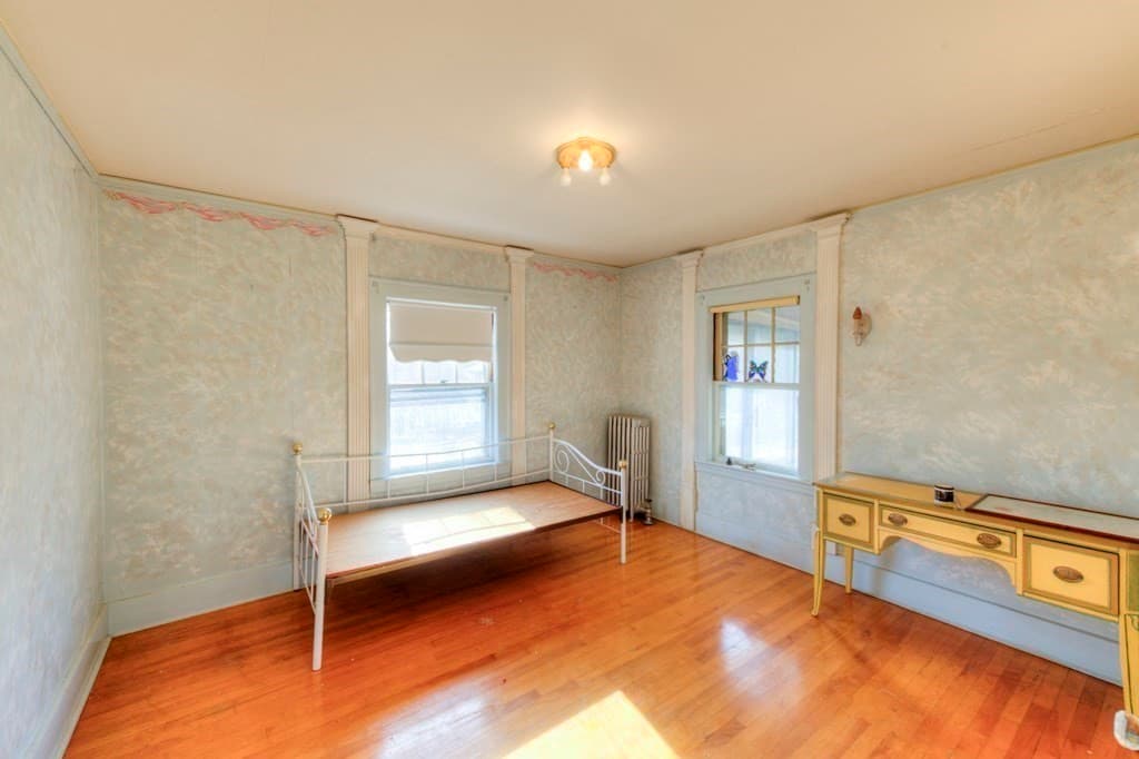Single Family Residence at 24 Hadwen Road, Worcester MA 01602, photo 37 of 42