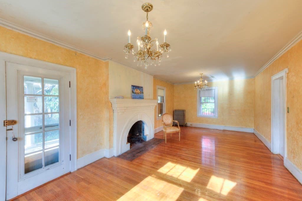 Single Family Residence at 24 Hadwen Road, Worcester MA 01602, photo 11 of 42