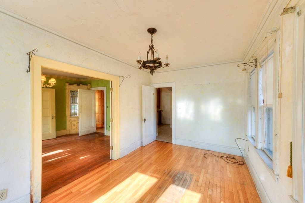Single Family Residence at 24 Hadwen Road, Worcester MA 01602, photo 21 of 42